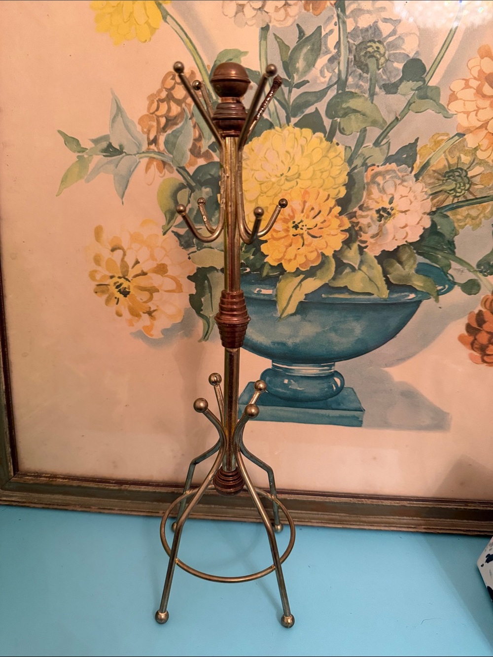 Vintage Brass Finish Decorative jewelry holder - Gold